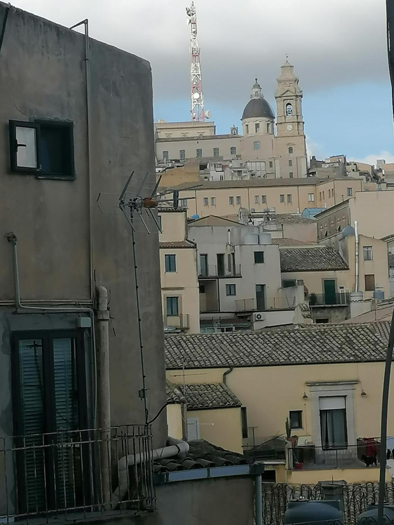 Villa Il Melograno à Caltagirone Extérieur photo