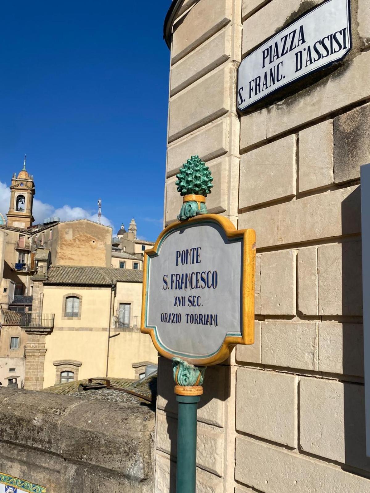 Villa Il Melograno à Caltagirone Extérieur photo